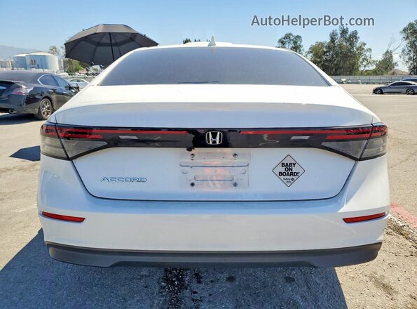 1HGCY1F26RA087674 2024 HONDA ACCORD White Вид ззаду