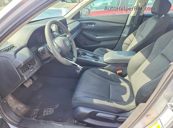 1HGCY1F26SA031711 2025 HONDA ACCORD Silver Widok wnętrza z przodu