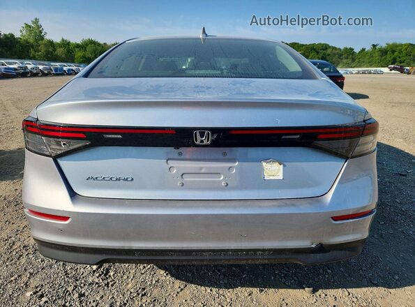 1HGCY1F26SA031711 2025 HONDA ACCORD Silver Widok z tyłu