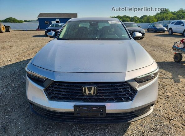 1HGCY1F26SA031711 2025 HONDA ACCORD Silver Widok z przodu
