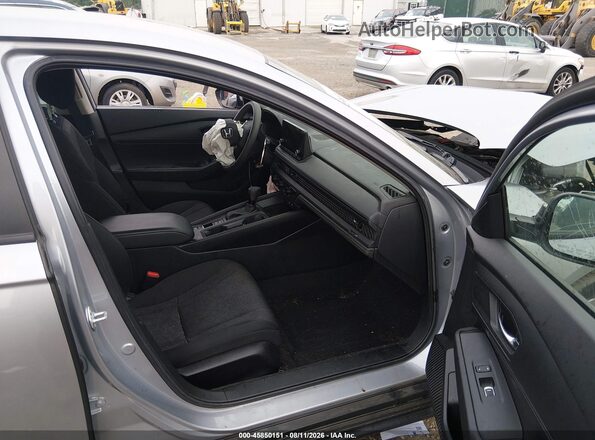 1HGCY1F28PA020104 2023 HONDA ACCORD Silver Սալոնի դիմացի տեսք