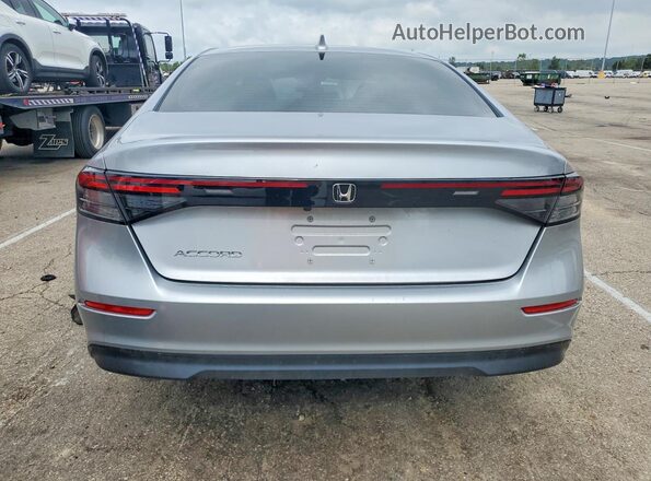 1HGCY1F32PA023041 2023 HONDA ACCORD Silver Вид ззаду