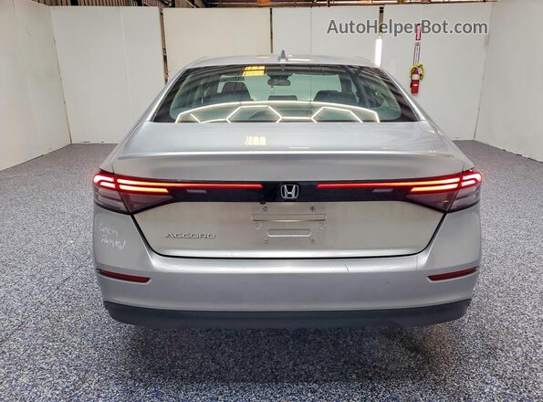 1HGCY1F32RA036780 2024 HONDA ACCORD Gray უკანა ხედი