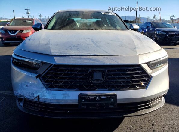 1HGCY1F33RA040725 2024 HONDA ACCORD Silver Widok z przodu