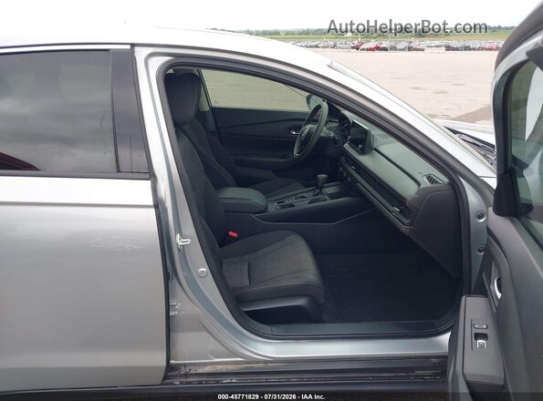 1HGCY1F34RA085012 2024 HONDA ACCORD Silver Սալոնի դիմացի տեսք