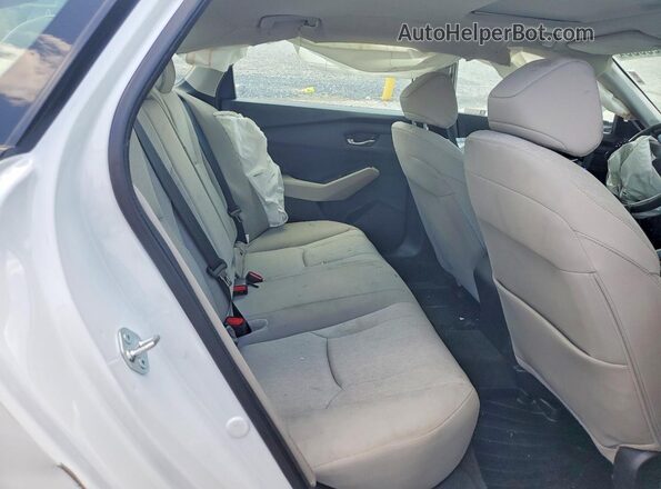 1HGCY1F36PA042451 2023 HONDA ACCORD White Vista de los asientos traseros