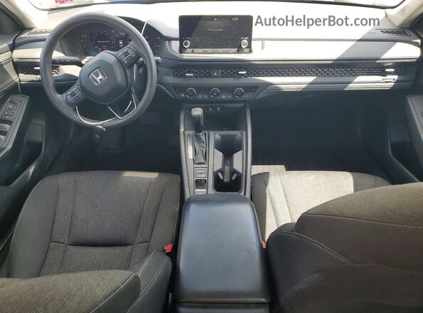 1HGCY1F37RA078460 2024 HONDA ACCORD White Vista del salpicadero