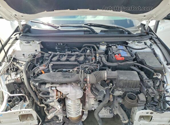 1HGCY1F37RA078460 2024 HONDA ACCORD White Vista interior trasera