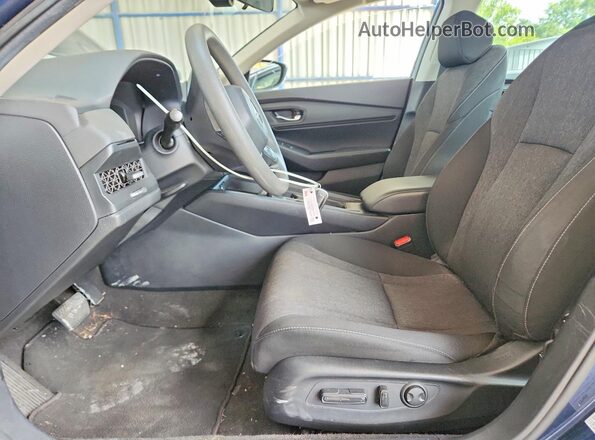 1HGCY1F38RA013875 2024 HONDA ACCORD Синий Вид салона спереди