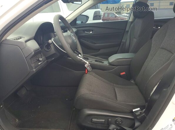 1HGCY1F38RA014007 2024 HONDA ACCORD Белый Вид салона спереди
