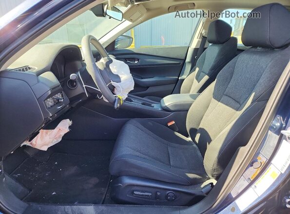 1HGCY1F3XRA001050 2024 HONDA ACCORD Blue Front interior view