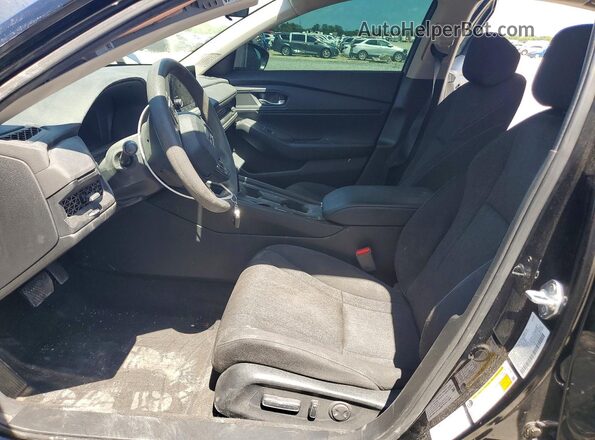 1HGCY1F3XRA032668 2024 HONDA ACCORD Black Вид салону спереду