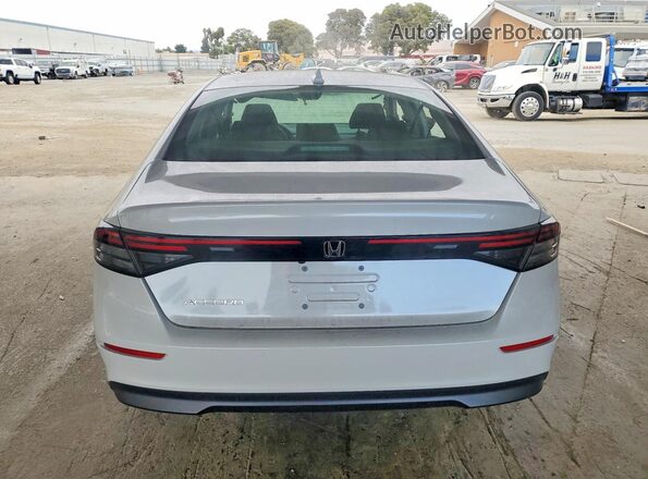 1HGCY1F3XRA088805 2024 HONDA ACCORD White Հետևի տեսք