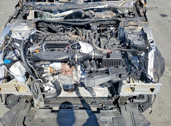1HGCY1F40SA021628 2025 HONDA ACCORD Burn Vista interior trasera