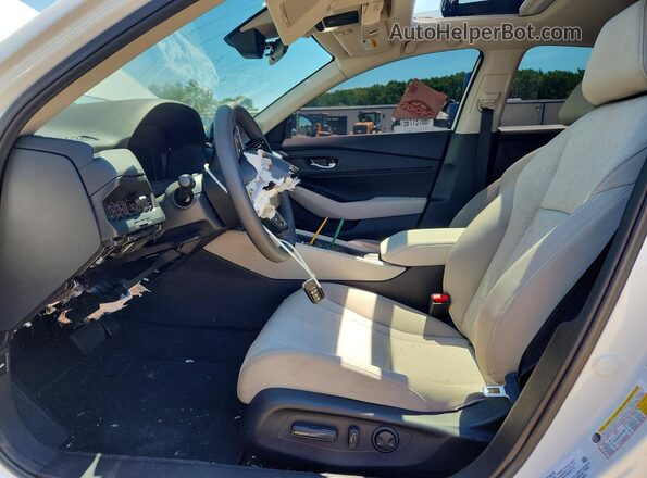 1HGCY1F46TA010795 2026 HONDA ACCORD White Vista interior delantera