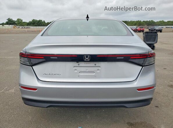 1HGCY1F49SA026441 2025 HONDA ACCORD Серебряный Вид сзади