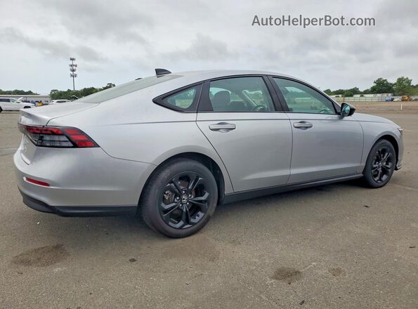 1HGCY1F49SA026441 2025 HONDA ACCORD Серебряный Задняя правая четверть