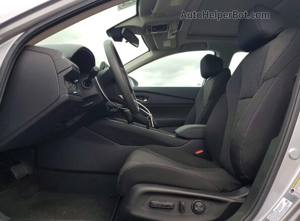 1HGCY1F49SA026441 2025 HONDA ACCORD Серебряный Вид салона спереди