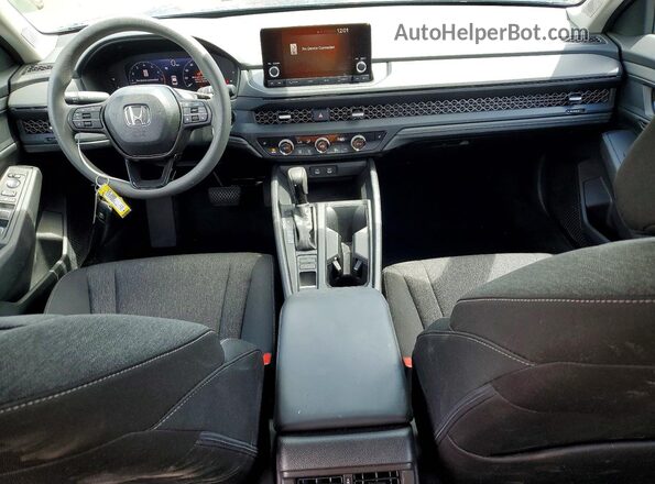 1HGCY1F49SA075137 2025 HONDA ACCORD Gray Vista del salpicadero