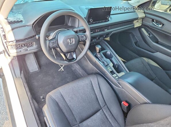 1HGCY1F4XSA004402 2025 HONDA ACCORD Белый Вид панели приборов