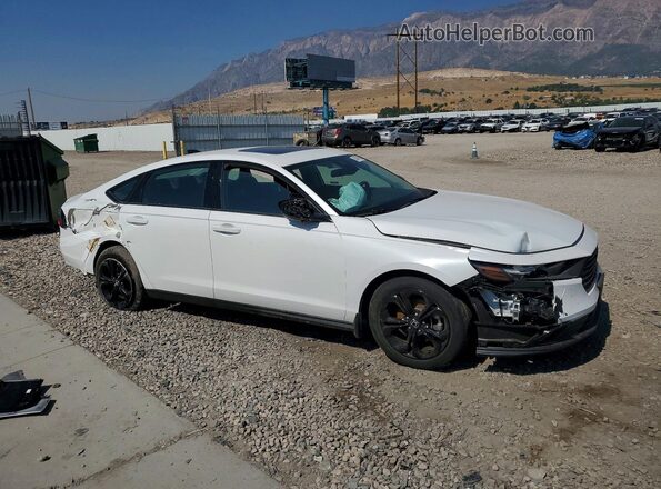 1HGCY1F4XSA077236 2025 HONDA ACCORD White Przód prawy