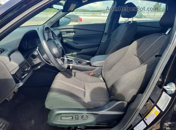 1HGCY2F54RA070291 2024 HONDA ACCORD Черный Вид салона спереди