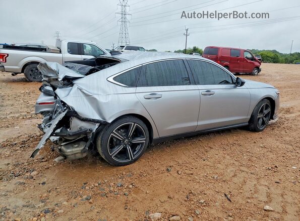 1HGCY2F57SA017929 2025 HONDA ACCORD Silver Задня права чверть