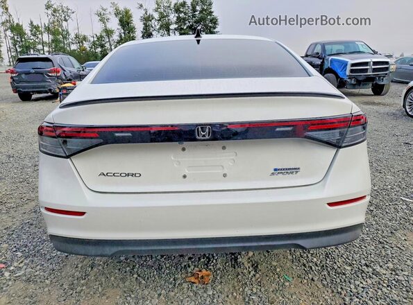 1HGCY2F59SA071071 2025 HONDA ACCORD White უკანა ხედი