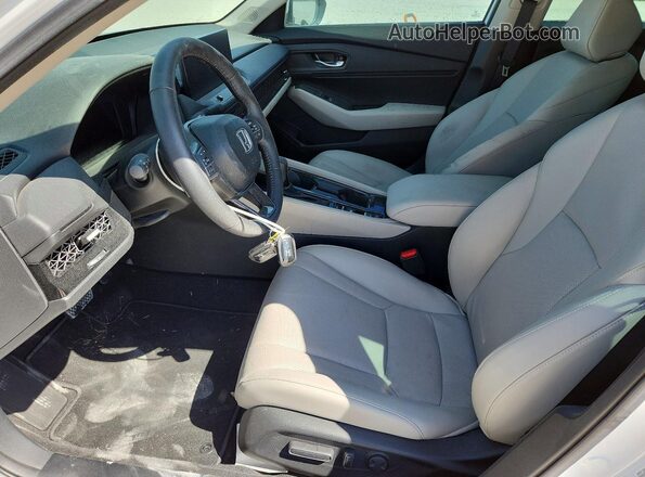 1HGCY2F62TA025379 2026 HONDA ACCORD Белый Вид салона спереди