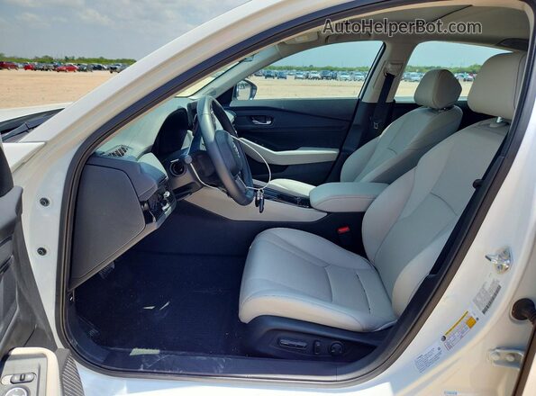 1HGCY2F69SA054926 2025 HONDA ACCORD White Սալոնի դիմացի տեսք