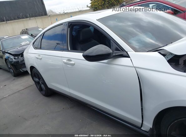 1HGCY2F76RA010319 2024 HONDA ACCORD White Widok wnętrza z tyłu