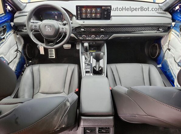 1HGCY2F77SA071152 2025 HONDA ACCORD Синий Вид панели приборов