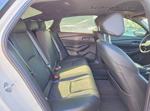 1HGCY2F78TA006912 2026 HONDA ACCORD White Widok tylnych siedzeń