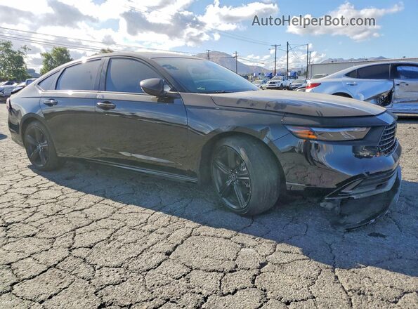 1HGCY2F79RA092112 2024 HONDA ACCORD Black Przód prawy