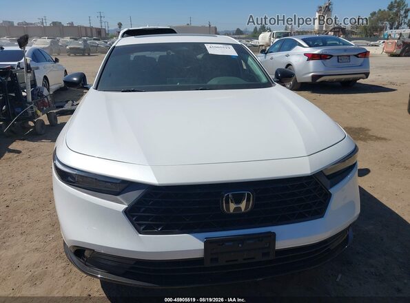 1HGCY2F7XPA045006 2023 HONDA ACCORD Белый Вид панели приборов