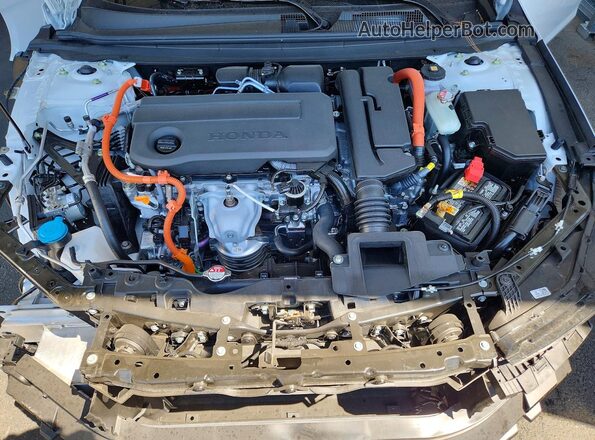 1HGCY2F84TA024008 2026 HONDA ACCORD White Widok wnętrza z tyłu