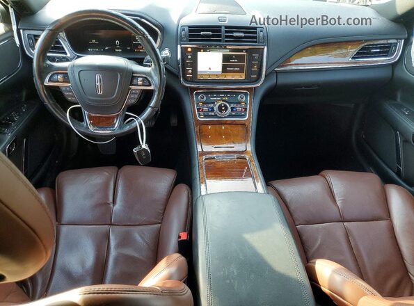 1LN6L9RP1H5607413 2017 LINCOLN CONTINENTA Green Widok deski rozdzielczej