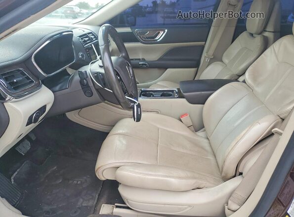 1LN6L9RP2H5608764 2017 LINCOLN CONTINENTA Purple Вид салону спереду