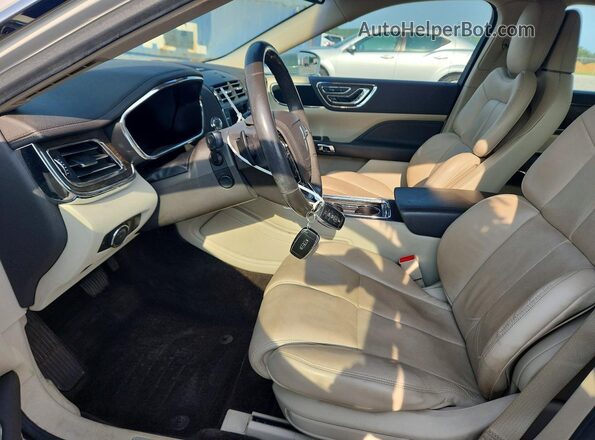 1LN6L9RP9H5607434 2017 LINCOLN CONTINENTA White Widok wnętrza z przodu