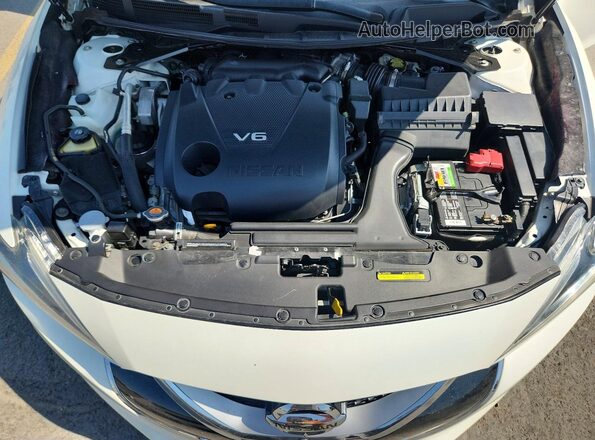 1N4AA6AP0HC410748 2017 NISSAN MAXIMA White Vista interior trasera