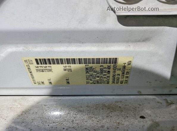1N4AA6AP0HC444009 2017 NISSAN MAXIMA White Շարժիչի բաժամունքի տեսք