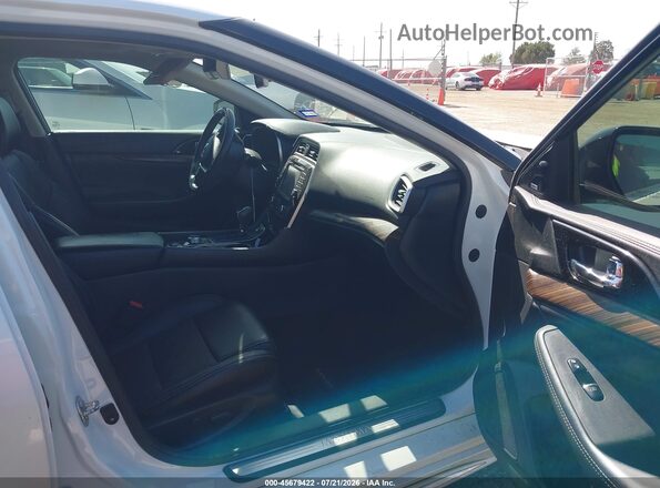 1N4AA6AP1HC423251 2017 NISSAN MAXIMA Белый Вид салона спереди