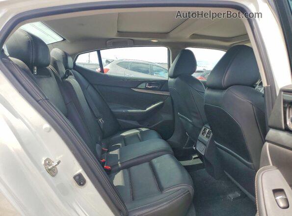1N4AA6AP1JC365874 2018 NISSAN MAXIMA White Rear seats view