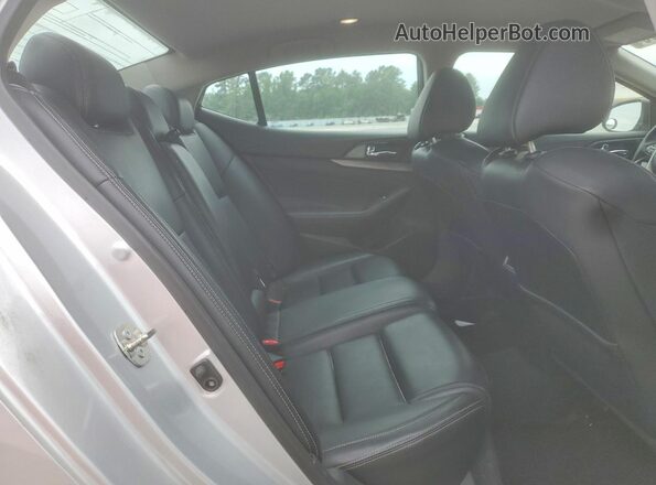 1N4AA6AP1JC381489 2018 NISSAN MAXIMA Silver Հետևի նստատեղերի տեսք