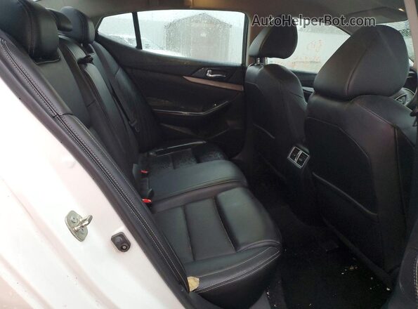 1N4AA6AP2HC429902 2017 NISSAN MAXIMA White Widok tylnych siedzeń