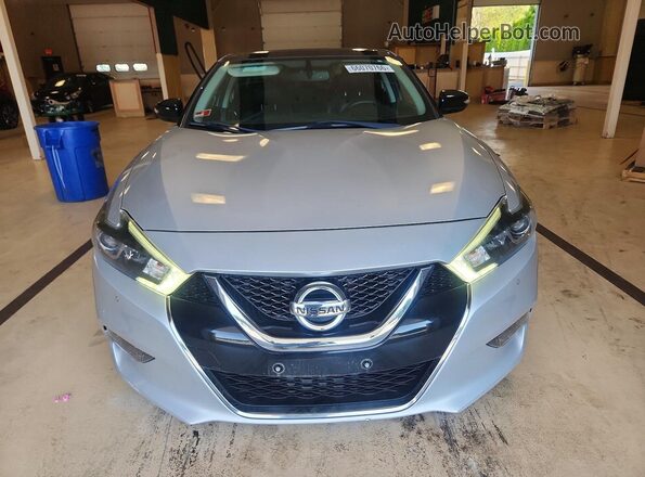 1N4AA6AP2JC388550 2018 NISSAN MAXIMA Серебряный Вид спереди