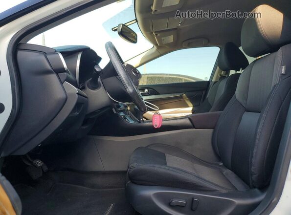 1N4AA6AP3HC439452 2017 NISSAN MAXIMA White Front interior view