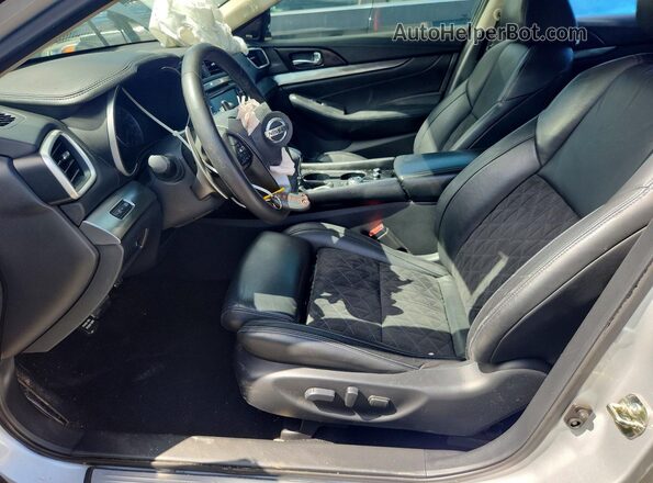 1N4AA6AP4HC397700 2017 NISSAN MAXIMA Silver Սալոնի դիմացի տեսք