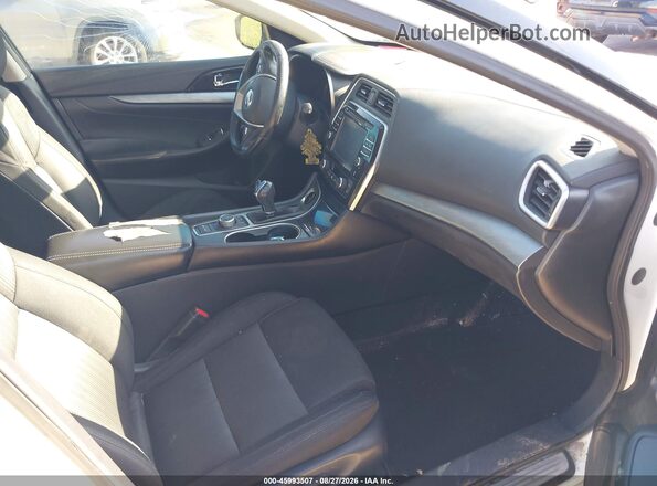 1N4AA6AP5HC444040 2017 NISSAN MAXIMA White Front interior view