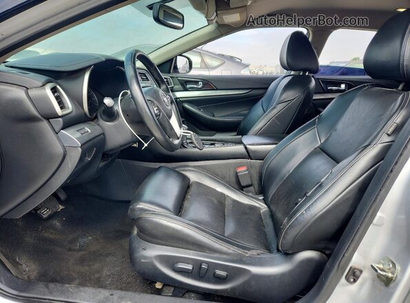 1N4AA6AP5JC367319 2018 NISSAN MAXIMA Silver Vista interior delantera